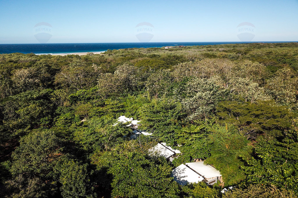 Affordable lots in Avellanas 300 meters from the beach — Photo 1