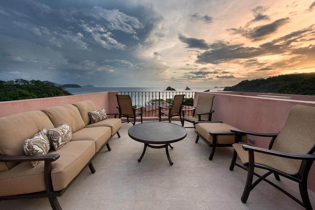 15 Calle La Ronda ~ Three Story Beauty with Rooftop Terrace Overlooking the Catalinas Islands! — Photo 1