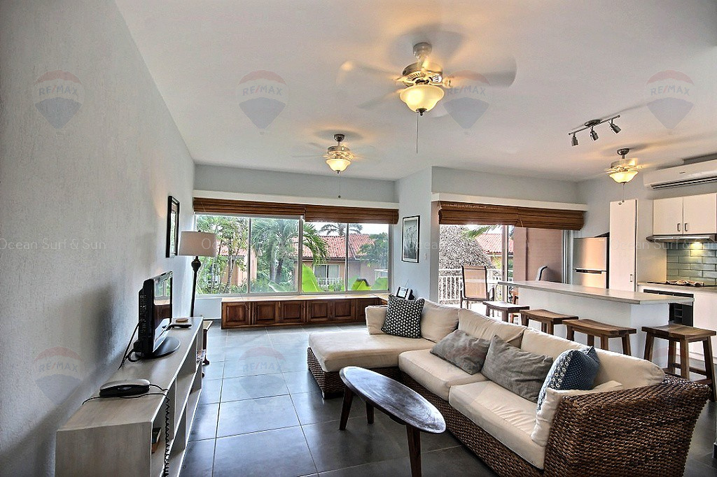 Bahia ~ one bedroom oceanfront condo in Playa Langosta — Photo 1
