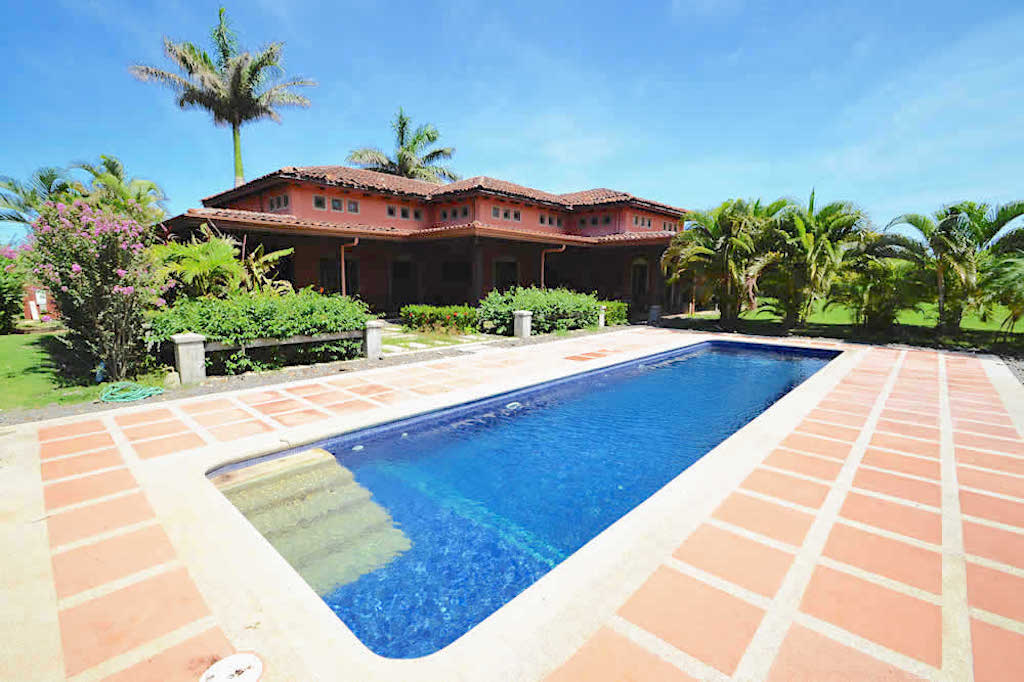 Beachfront Community – Casa Jardines de Las Golondrinas — Photo 1