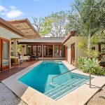 Casa Blue Iguana ~ Luxurious 3-Bedroom Tropical Retreat