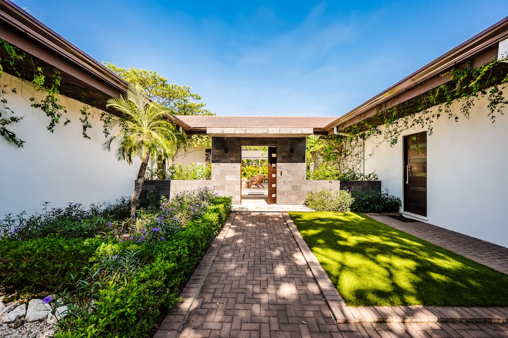 Casa Carambola ~ Gorgeous Home with Guest Studio in Beachfront Community — Photo 1