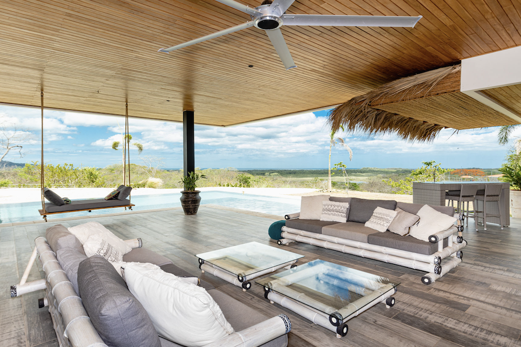 Casa Clemence de Rancho Las Colinas ~ Ocean, Mountain and Jungle Views — Photo 1
