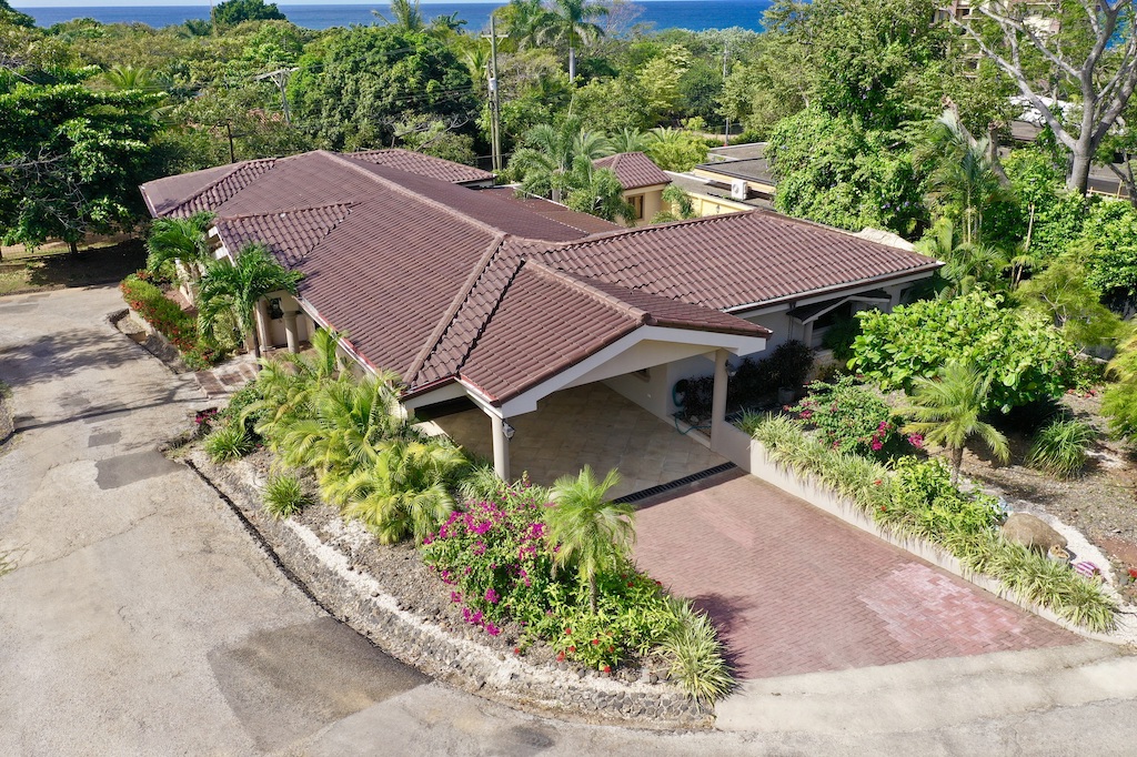 Casa Cocoa ~ Gorgeous Single Family Home in Beachfront Gated Community! — Photo 1