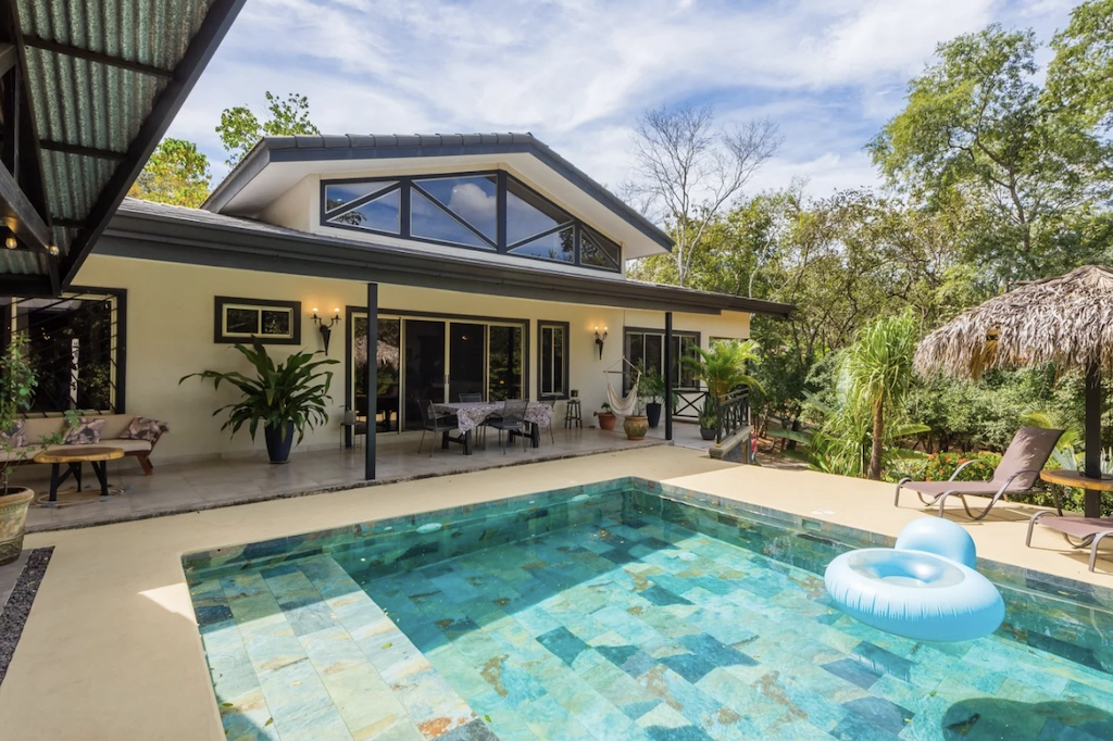 Casa Tempisque ~ Tranquil Retreat in Matapalo with Pool & BBQ Rancho