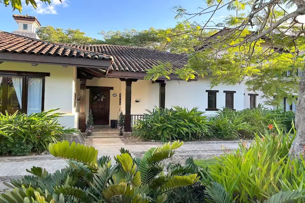 4-Bedroom Townhome in Los Malinches of Hacienda Pinilla