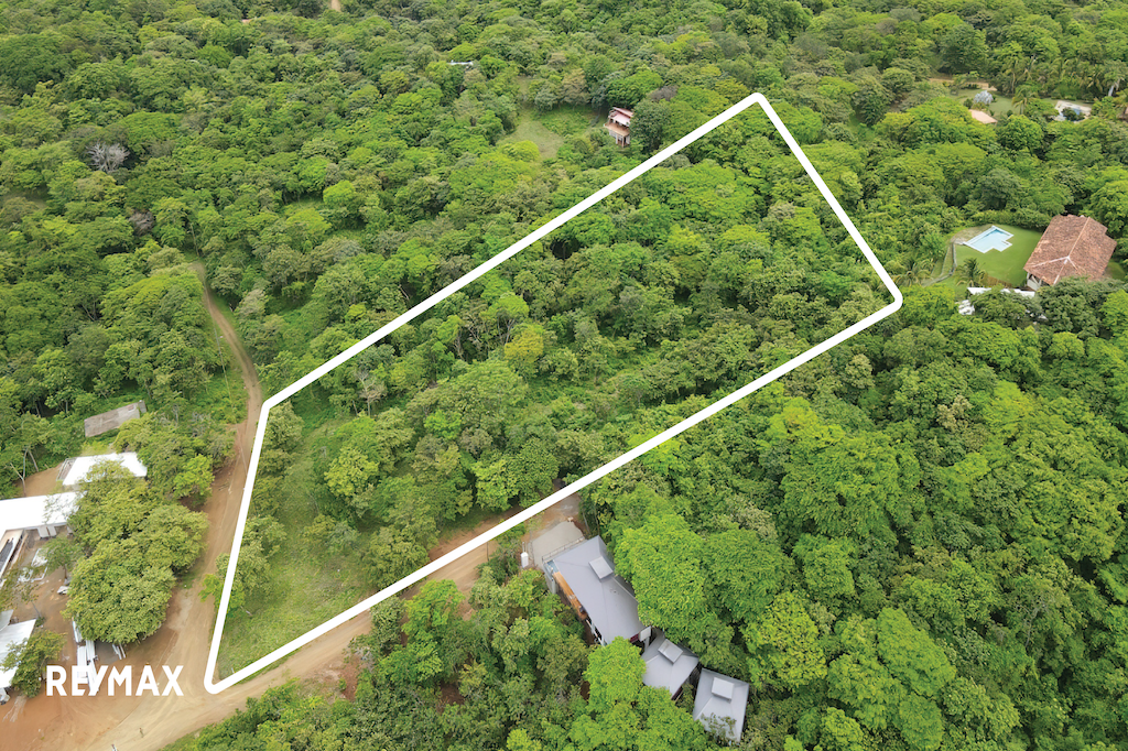 Rancho Agua Dulce B13 ~ 1.7 Acres in the Heart of Playa Negra