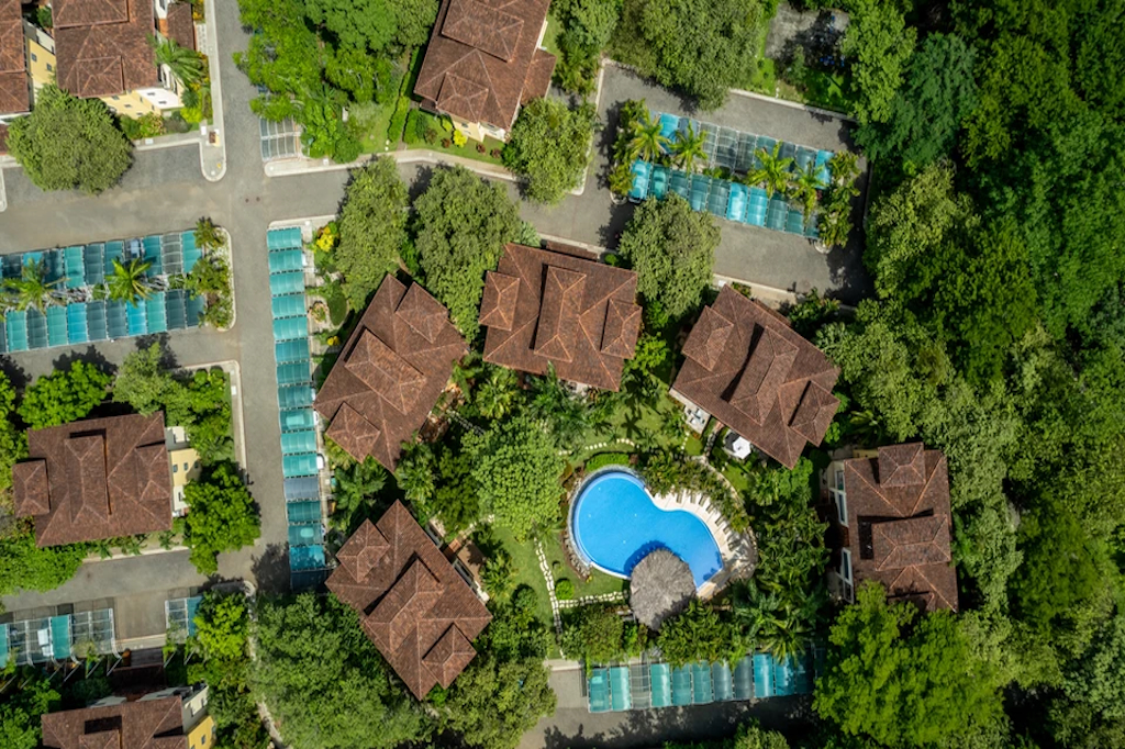 Oaks 39 ~ Best Deal at The Oaks, Lowest Priced Condo Available