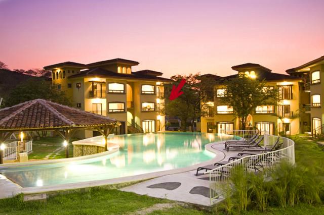#62 – Best Unit at the Oaks – Overlooks the Infinity Edged Pool and Tropical Gardens — Photo 1