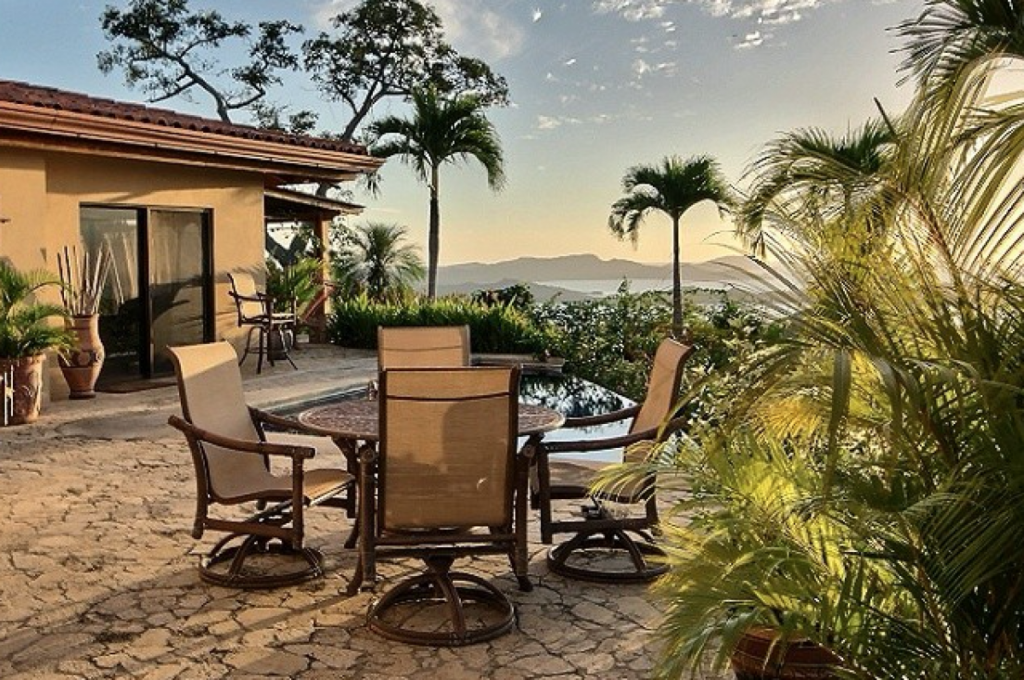Pacific Heights ocean view condo patio area