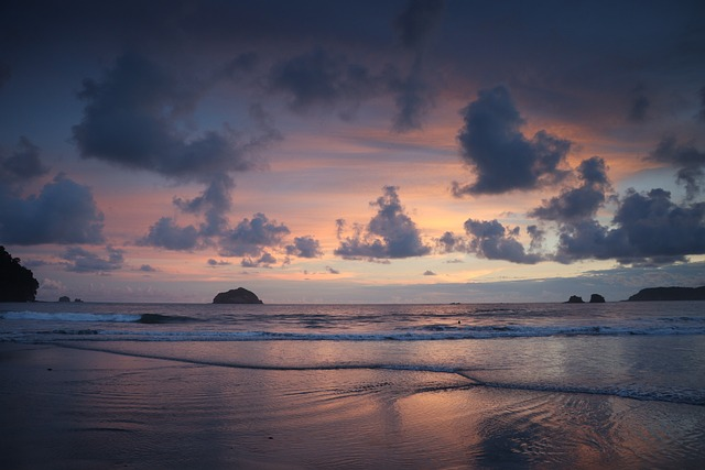 Costa Rica climate image including clouds and the ocean