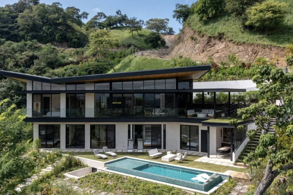Senderos 24E ~ Valley-View Luxury Estate with Pool and Yoga Deck