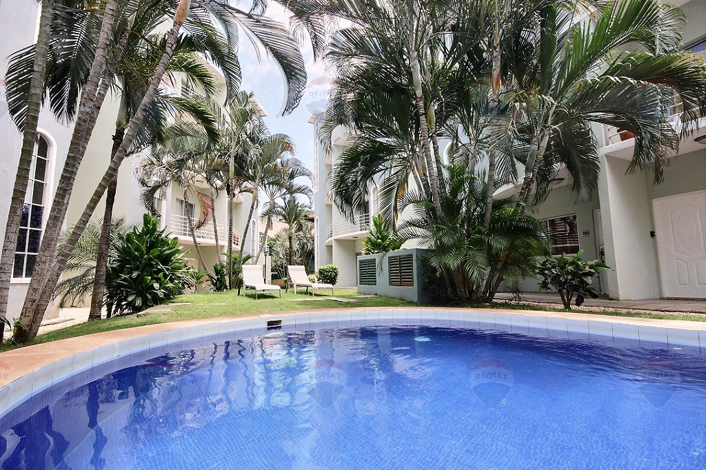Villa Verde II condominiums ~ 2 bedroom units only 200 meters from the beach! — Photo 1